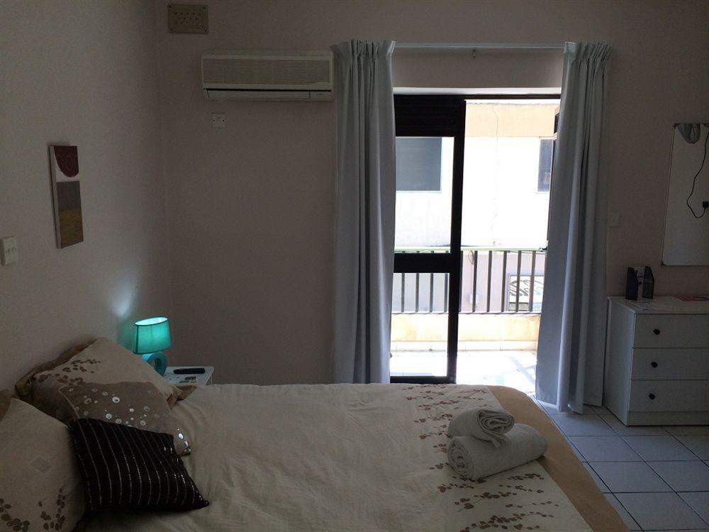 Paceville Apartments Saint Julian's Bagian luar foto